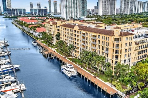 Condominio en venta en Aventura, Florida, 2 dormitorios, 125.88 m2 № 1383023 - foto 19