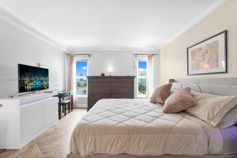 Condo in Miami Beach, Florida, 1 bedroom  № 1383022 - photo 8