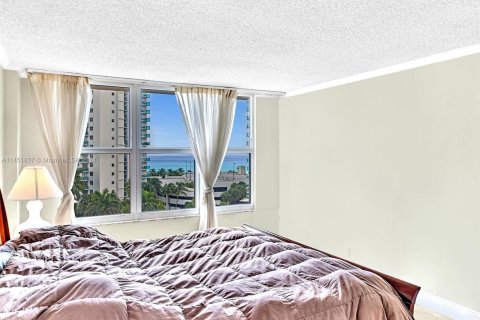 Copropriété à vendre à Hollywood, Floride: 2 chambres, 123.84 m2 № 1288837 - photo 22