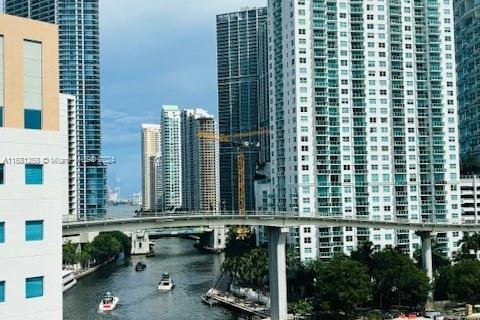 Condominio en venta en Miami, Florida, 1 dormitorio, 71.35 m2 № 1412281 - foto 3