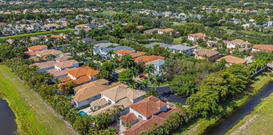 Villa ou maison à Delray Beach, Floride 5 chambres, 375.51 m2 № 1231386