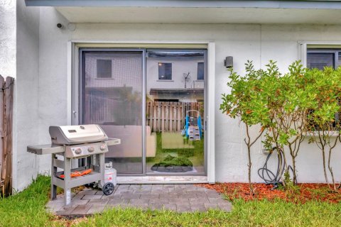 Townhouse in Homestead, Florida 4 bedrooms, 183.95 sq.m. № 1231427 - photo 6