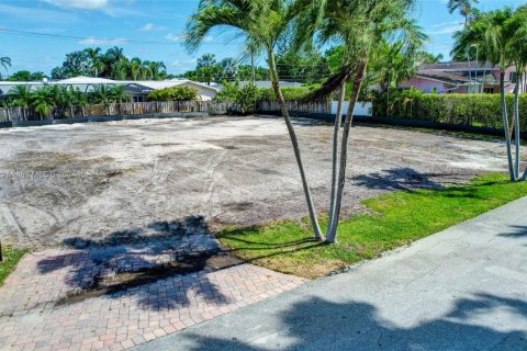 House in Fort Lauderdale, Florida 4 bedrooms, 291.71 sq.m. № 1102498 - photo 13