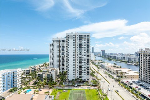 Condominio en venta en Hollywood, Florida, 1 dormitorio, 91.04 m2 № 1395862 - foto 27