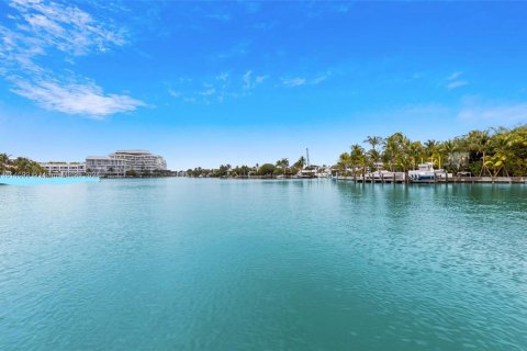 Condominio en venta en Miami Beach, Florida, 1 dormitorio, 69.68 m2 № 1236311 - foto 12