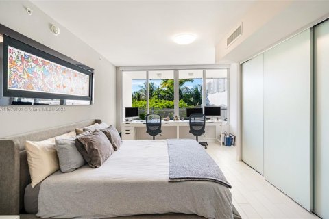 Condo in Miami Beach, Florida, 1 bedroom  № 1153393 - photo 27