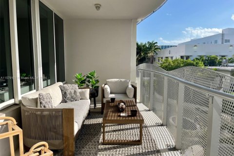 Condo in Miami Beach, Florida, 1 bedroom  № 1153393 - photo 22