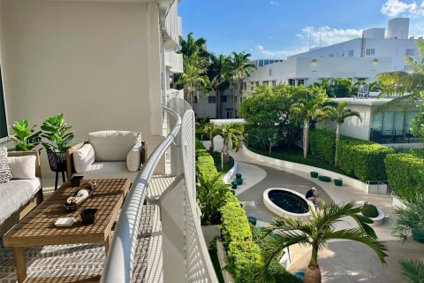 Condo in Miami Beach, Florida, 1 bedroom  № 1153393 - photo 21