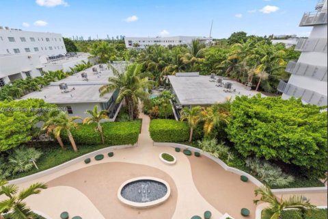 Condo in Miami Beach, Florida, 1 bedroom  № 1153393 - photo 6