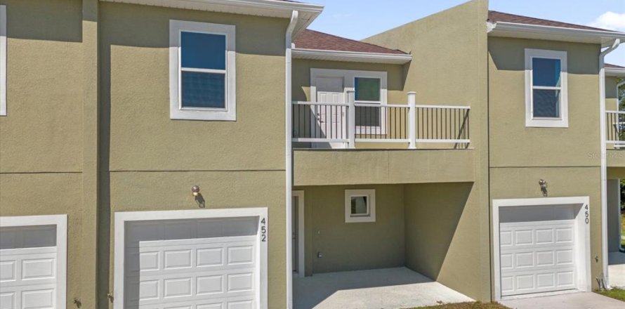 Townhouse in Davenport, Florida 4 bedrooms, 189.06 sq.m. № 1422379