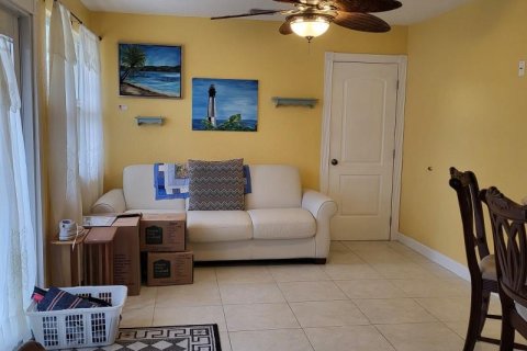 Купить виллу или дом в Корал-Спрингс, Флорида 3 спальни, 204.01м2, № 930053 - фото 10