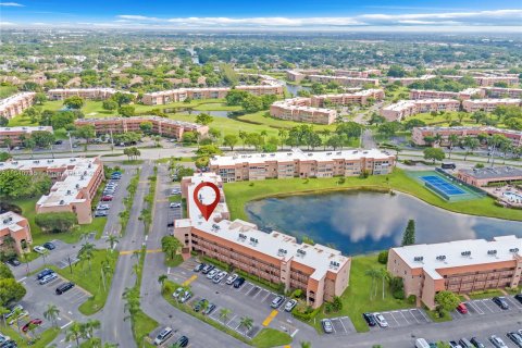 Condo in Sunrise, Florida, 1 bedroom  № 1318888 - photo 2