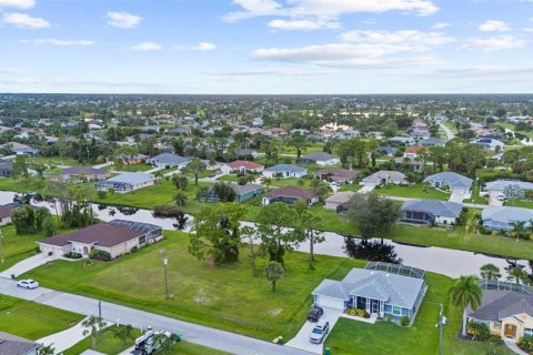 Terreno en venta en Rotonda, Florida № 1337563 - foto 3