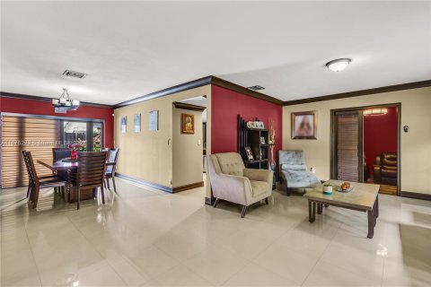 Casa en venta en Miami, Florida, 4 dormitorios, 188.96 m2 № 1400107 - foto 9