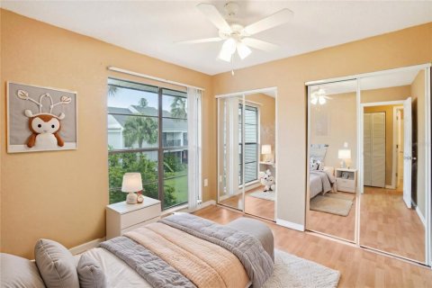 Townhouse in Tarpon Springs, Florida 3 bedrooms, 130.53 sq.m. № 1303395 - photo 7