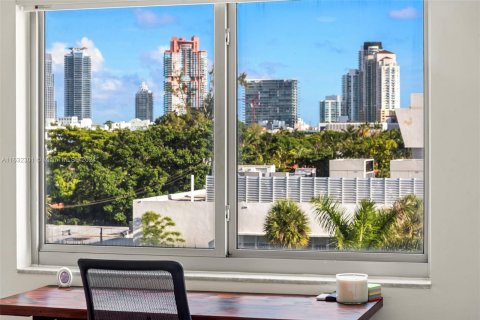 Condo in Miami Beach, Florida, 1 bedroom  № 1293174 - photo 20