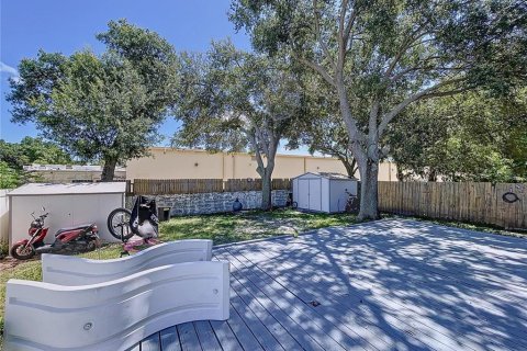 Casa en venta en Saint Petersburg, Florida, 3 dormitorios, 151.34 m2 № 1352983 - foto 6