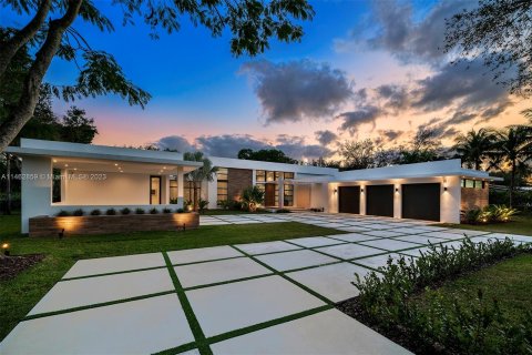 Villa ou maison à vendre à Pinecrest, Floride: 7 chambres, 640.84 m2 № 750125 - photo 4