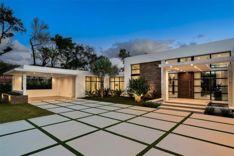 Villa ou maison à vendre à Pinecrest, Floride: 7 chambres, 640.84 m2 № 750125 - photo 3