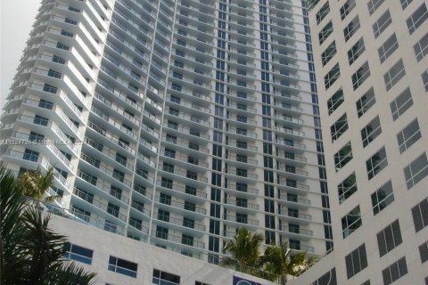 Снять в аренду квартиру в Майами, Флорида 3 спальни, 138.05м2, № 981014 - фото 4