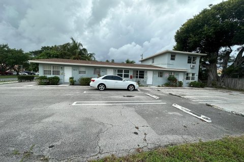 House in West Palm Beach, Florida 1 bedroom, 55.74 sq.m. № 1355349 - photo 1