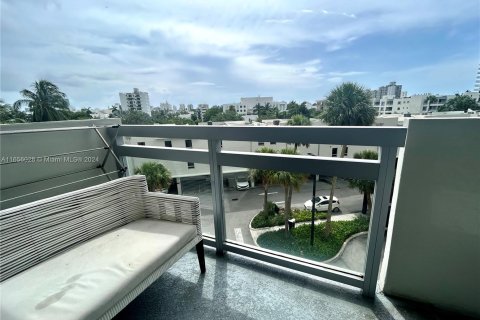 Copropriété à louer à Miami Beach, Floride: 1 chambre, 69.4 m2 № 1355348 - photo 19