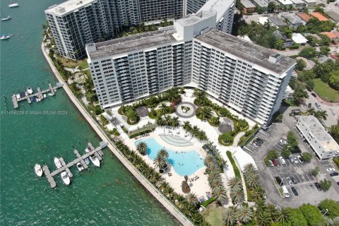 Condo in Miami Beach, Florida, 1 bedroom  № 1355348 - photo 9