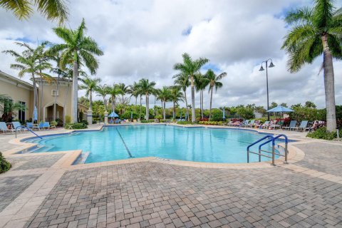 Villa ou maison à vendre à Delray Beach, Floride: 2 chambres, 143.81 m2 № 994245 - photo 4