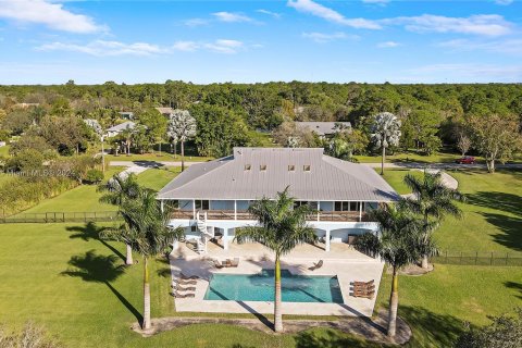 Villa ou maison à vendre à Stuart, Floride: 5 chambres, 506.32 m2 № 927340 - photo 3