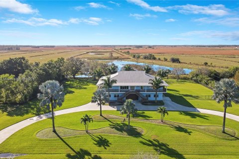 Villa ou maison à vendre à Stuart, Floride: 5 chambres, 506.32 m2 № 927340 - photo 21