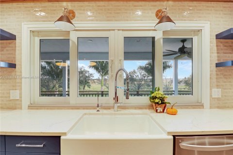 Villa ou maison à vendre à Stuart, Floride: 5 chambres, 506.32 m2 № 927340 - photo 23