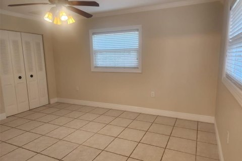 House in Orlando, Florida 3 bedrooms, 162.76 sq.m. № 1303077 - photo 5