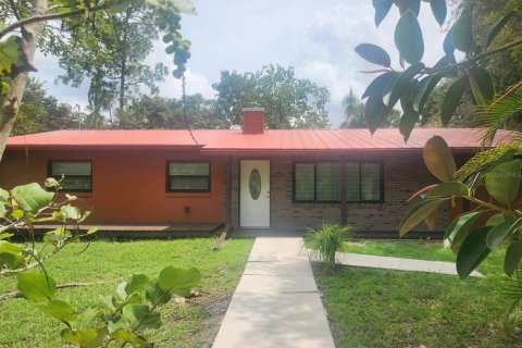 House in Orlando, Florida 3 bedrooms, 162.76 sq.m. № 1303077 - photo 1