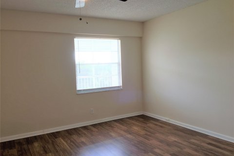 Condominio en venta en Pembroke Pines, Florida, 2 dormitorios, 88.54 m2 № 1152287 - foto 20