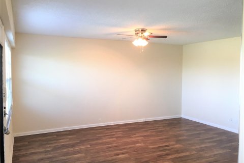 Condominio en venta en Pembroke Pines, Florida, 2 dormitorios, 88.54 m2 № 1152287 - foto 25