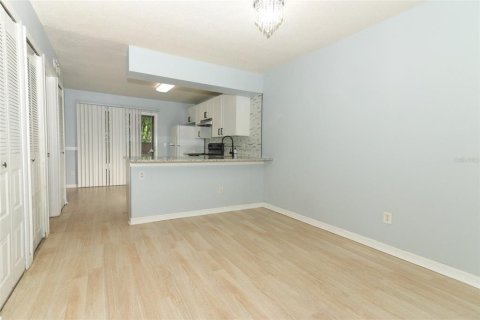 Condo in Orlando, Florida, 2 bedrooms  № 1264925 - photo 9