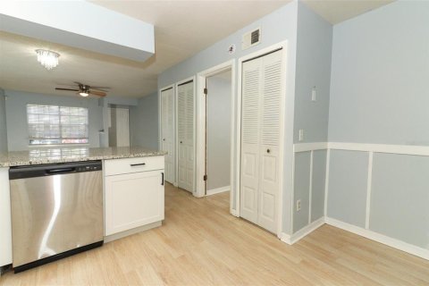 Condominio en venta en Orlando, Florida, 2 dormitorios, 85.38 m2 № 1264925 - foto 14