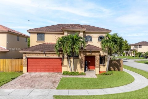 Villa ou maison à vendre à Miami, Floride: 4 chambres, 230.77 m2 № 1351876 - photo 2