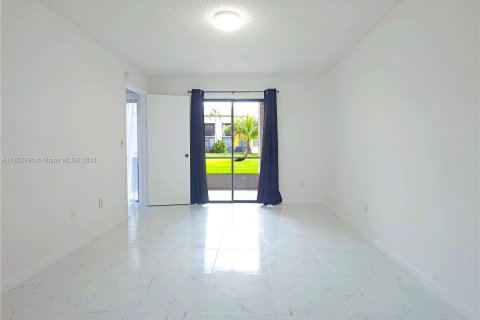 Condominio en alquiler en Homestead, Florida, 1 dormitorio, 63.64 m2 № 1351924 - foto 15