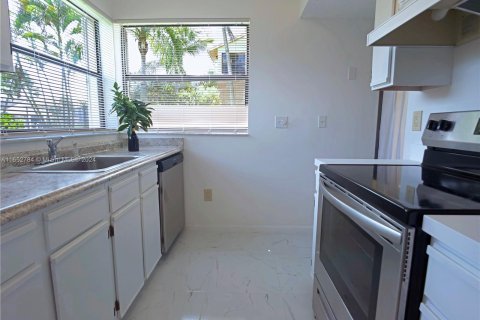 Condominio en alquiler en Homestead, Florida, 1 dormitorio, 63.64 m2 № 1351924 - foto 8