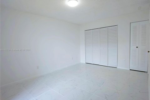 Condominio en alquiler en Homestead, Florida, 1 dormitorio, 63.64 m2 № 1351924 - foto 13