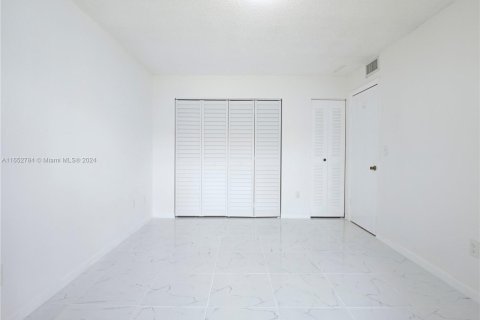 Condominio en alquiler en Homestead, Florida, 1 dormitorio, 63.64 m2 № 1351924 - foto 14