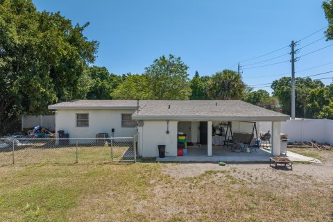 House in Vero Beach, Florida 3 bedrooms, 102.84 sq.m. № 1151829 - photo 10