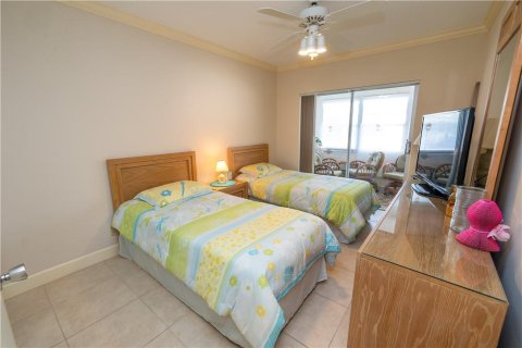 Condominio en venta en Lake Worth, Florida, 2 dormitorios, 76.55 m2 № 422830 - foto 16