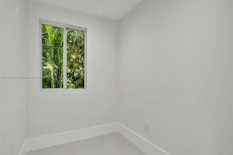 House in Miami Shores, Florida 3 bedrooms № 1160151 - photo 23
