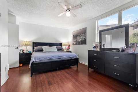 Condominio en venta en Doral, Florida, 2 dormitorios, 111.2 m2 № 1160111 - foto 10