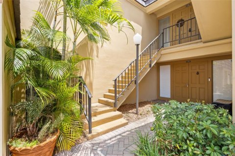 Condominio en venta en Orlando, Florida, 2 dormitorios, 139.17 m2 № 1200673 - foto 1
