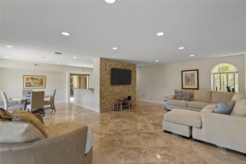 Condominio en venta en Orlando, Florida, 2 dormitorios, 139.17 m2 № 1200673 - foto 13