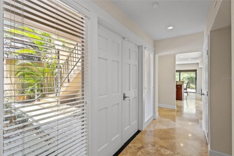 Condominio en venta en Orlando, Florida, 2 dormitorios, 139.17 m2 № 1200673 - foto 4