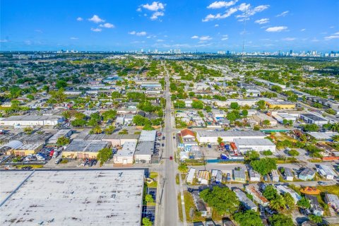 Immobilier commercial à vendre à West Park, Floride № 1170758 - photo 6